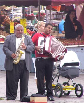 Market Musicians